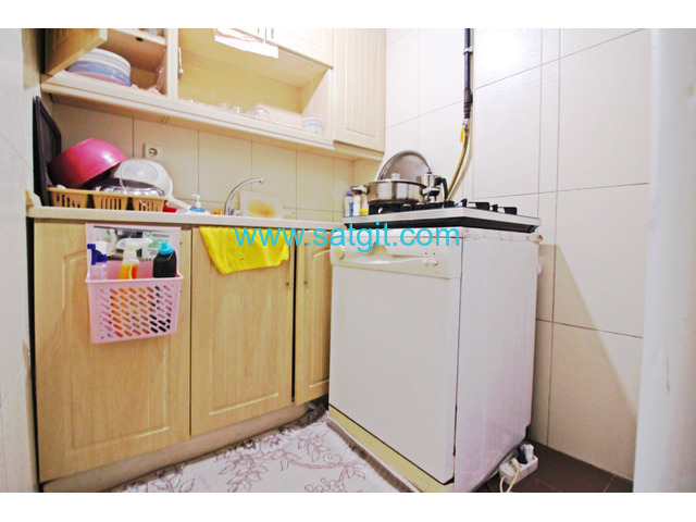 Home Vizyon'dan Bağcılar Barbaros Satılık 2+1 Bahçekatı Daire .